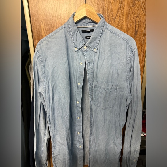 Uniqlo - Light Blue Denim Coloured Button down - Picture 1 of 2